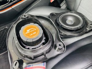 W205 ベンツ　スピーカー交換　ツイーター　ウーハー　ドアスピーカー　ダミー　音質向上　埋込　ハイパスフィルター　ウーハーキット　バッフル　Cクラス