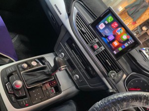 audi 後付け　カープレイ　ワイヤレス　CarPlay iPhone ミラーリング　Android Auto HDMI 映像入力　AVインターフェース AUX 外部入力 グーグルマップ　ネットフリックス　ファイヤースティック　アマゾン　プライムビデオ　ファイヤーTV 動画　サブスク　アプリ　Youtube ユーチューブ　ホットワイヤード　名古屋　アウディ　A7 A8 A6 A5 A4 A3 A2 Q5 Q7 Q3 NETFLIX