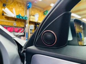 W205 ベンツ　スピーカー交換　ツイーター　ウーハー　ドアスピーカー　ダミー　音質向上　埋込　ハイパスフィルター　ウーハーキット　バッフル　Cクラス　Audible Physics RAM2 Mercury Car Audio CE165