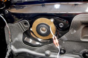 BMW　ハーマンカードン　純正ナビ　音質向上　音質改善　コーディング　スピーカー交換　ツイーター　センタースピーカー シート下　ウーハー　B&W B&O BOSE BMW専用　名古屋　ホットワイヤード