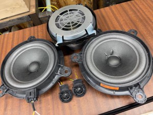 nd ロードスター マツダ純正　マツコネ　ボーズ bose mazda スピーカー交換　音質改善　ツイーター埋込 デッドニング　サブウーハー 音質 カーオーディオ　名古屋　ホットワイヤード