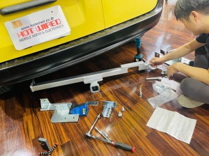 カングー　トレーラー　hitch ヒッチメンバー　ヒッチ　カーゴ　キャリア　自転車　サイクル　スノーボード　カーゴラック　サンロッキー　牽引　ジェット　ホットワイヤード　kangoo renault ルノー