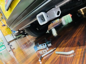 カングー　トレーラー　ヒッチ　カーゴ　キャリア　自転車　サイクル　スノーボード　カーゴラック　サンロッキー　ホットワイヤード　kangoo renault ルノー