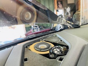 BMW 純正ハーマン　ハーマンカードン HARMAN KARDON M6 F14 F15 F10 F30 スピーカー交換 センタースピーカー交換  音質向上　ポン付スピーカー トレードイン　Audible Physics Mercury Car Audio 名古屋　ホットワイヤード　カープレイ有効化　コーディング