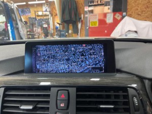 bmw ナビ　修理　グレーアウト　地図　更新　インストール　フラッシング　ライセンス　コード　コーディング　ブラックアウト　再起動　繰り返す　勝手に再起動　コーディング