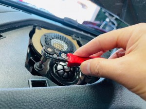 BMW 純正ハーマン　ハーマンカードン HARMAN KARDON M6 F14 F15 F10 F30 スピーカー交換 センタースピーカー交換  音質向上　ポン付スピーカー トレードイン　Audible Physics Mercury Car Audio 名古屋　ホットワイヤード　カープレイ有効化　コーディング