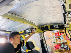 ルーフ　断熱　遮熱　デッドニング　エアコン　静音　調音　断熱材　施工　カングー