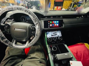 レンジローバー　HDMI RCA 外部入力　ミラーリング　CarPlay カープレイ　Apple CarPlay Android Auto 後付け　ワイヤレス　iPhone HDMI ランドローバー　イヴォーグ　ディフェンダー　ディスカバリー　ランドローバー　RANGE ROVER コーディング　並行輸入　平行　左ハンドル
