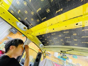 デッドニング　ルーフ　フロアー　断熱　防音　遮熱　防振　吸音材　断熱材　車　カングー　エアコン　カーオーディオ　名古屋