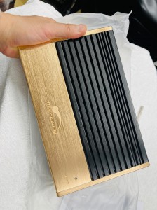 ヘリックス HELIX V-EIGHT ULTRA DSP PRO TWELVE ハイレゾ 3WAY 4WAY 2WAY マルチ　DSP内蔵　アンプ　音調整　カーオーディオ　DAP FLUC 音源 コンダクター　ツイーター　ミッドレンジ　サブウーハー　ミッドベース　デッドニング　Mercury Car Audio Audible Physics ROCKFORD FIIO KANGOO カングー　アンドロイドナビ　ハイレゾプレーヤー　デジタル出力　トスリンク　RAM2 K62 アウターバッフル　インナーバッフル C800 モノラルアンプ