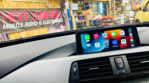 BMW 純正　ナビ　後付け　ワイヤレス　CarPlay Android Auto アンドロイド　カープレイ　NBT CIC EVO ID4 ID5 ID6 ID7 ID8 ID9 335i Apple CarPlay iPhone ミラーリング　Youtube スマホ　動画　アプリ　ユーチューブ