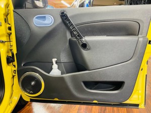カングー　スピーカー交換　ドアスピーカー  ツイーター　オーディオ　CarPlay ナビ交換　ナビ　取付　デッドニング　カープレイ　KANGOO ルノー　Mercury  HOT WIRED