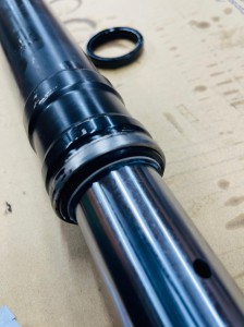 buell ビューエル　サイクロン m2 x1 xb12 xb9 s2 フロントフォーク　フォークオイル　フォークシール　オーバーホール　オイル交換　名古屋　ホットワイヤード