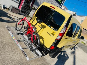 カングー　ヒッチ　トレーラー　ヒッチマウント　2インチ 50ミリ　自転車キャリア　カーゴ　キャリア　ラック　ボート　キャンプ　名古屋　HOT WIRED kangoo ルノー