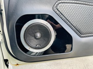 ホットワイヤード　カーオーディオ  ユーザー車両　優勝車両　試聴会　専門店　DSP ハイエンド　ハイファイ　EMMA コンテスト　Mercury Car Audio アウターバッフル