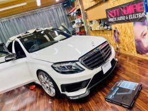 ベンツ　カーオーディオ　スピーカー交換　ブルメスター BURMESTER ツイーター交換 3Dツイーター　デッドニング　ウーハー　カープレイ　音質向上　W222 W223 W295 W206 W213 GLC