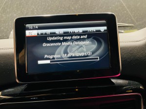 並行輸入　平行輸入　ベンツ　BENZ Gクラス　G63 AMG 純正ナビ　日本語化　日本地図　日本語　書き換え　インストール　CarPlay カープレイ　イギリス仕様　UK仕様 本国仕様 EU仕様　W463 W462 ミラーリング　Youtube iPhone 地図更新　マップデータ MAP CONVERSION ホットワイヤード　名古屋　日本地図　アップデーター　ライセンス　コード