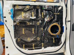 ノア　アウターバッフル　スピーカー交換　ツイーター　位相　イコライザー　音調整 dsp Mercury Car Audio c62 dsp8.4hd dsp内蔵　パワードウーハー アンプ内蔵　オールインワン　アウター製作　埋込　rta フェイズ　プラリティー　チェッカー　HOT WIRED 名古屋　デッドニング