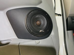 ノア　アウターバッフル　スピーカー交換　ツイーター　位相　イコライザー　音調整 dsp Mercury Car Audio c62 dsp8.4hd dsp内蔵　パワードウーハー アンプ内蔵　オールインワン　アウター製作　埋込　rta フェイズ　プラリティー　チェッカー　HOT WIRED 名古屋　レザー仕上げ　アウター