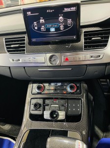 アウディ純正ナビ　AUDI 後付け　ワイヤレス　CarPlay カープレイ　Apple CarPlay ミラーリング Android Auto HDMI USB カメラ入力　映像入力　インターフェース　AV Youtube グーグルマップ　Bluetooth S8 A8 S7 A7 A6 A4 Q5 Q3 Q7 Q8 Q9 MMI 純正ナビ　地図更新