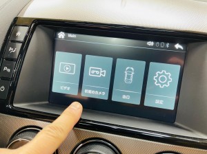 ジャガー　後付けCarPlay カープレイ　ワイヤレス　Android Auto ミラーリング カメラ入力　外部入力　フロントカメラ　iPhone Bluetooth Wi-Fi ジャガー純正　純正ナビ　JAGUAR F-TYPE グーグルマップ　ライン　ヤフーカーナビ　Youtube ユーチューブ