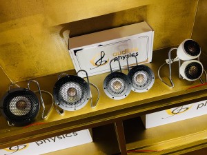 ベトナム　EMMA VIETNAM HO CHI MINH Audible Physics SAIGON サイゴン　カーオーディオ　コンテスト　技術セミナー DSPの使い方　音調整　サウンドチューニング　セミナー