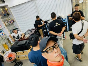 ベトナム　EMMA VIETNAM HO CHI MINH Audible Physics SAIGON サイゴン　カーオーディオ　コンテスト　技術セミナー DSPの使い方　音調整　サウンドチューニング　セミナー