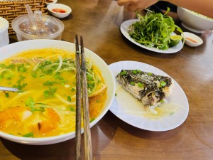 ベトナム　EMMA VIETNAM HO CHI MINH Audible Physics SAIGON サイゴン　カーオーディオ　コンテスト　技術セミナー DSPの使い方　音調整　サウンドチューニング　セミナー　AUTOBIS