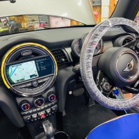 BMW ミニ MINI F57 ID4 CarPlay 後付け　カープレイ　純正ナビ　ミラーリング　NBT NBT EVO コーディング　有効化　F54 F56 F55 F60 R60 iDrive 名古屋　ホットワイヤード　iPhone ワイヤレス
