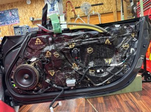NDロードスター NDRF ロードスターRF スピーカー交換 ツイーター　純正ボーズ　BOSE ボーズサウンド　ボーズシステム　音質向上　デッドニング　調音施工　Mercury Car Audio ホットワイヤード　名古屋