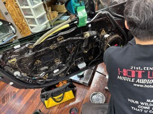 NDロードスター NDRF ロードスターRF スピーカー交換 ツイーター　純正ボーズ　BOSE ボーズサウンド　ボーズシステム　音質向上　デッドニング　調音施工　Mercury Car Audio ホットワイヤード　名古屋