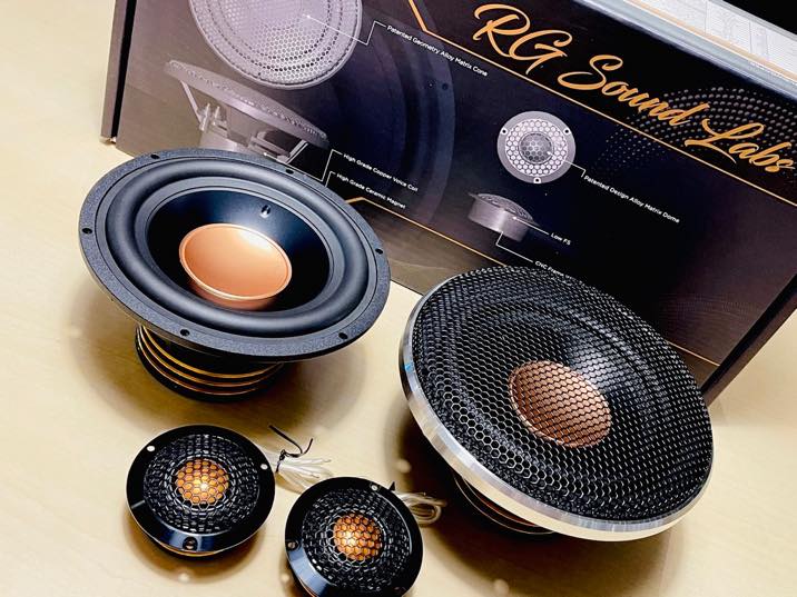 偏心コーンのカーオーディオ用スピーカー：Audible Physics RG6.1PRO 2WAYセパレートスピーカー