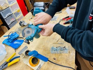 MAKITA マキタ　電動ツール　パワーツール　バッテリー　魔改造　互換バッテリー　純正バッテリー　9.6V 14.4V インパクト　ドリル　丸ノコ