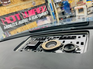CX-8 CX-5 マツダ純正 BOSE ボーズ　スピーカー交換　センタースピーカー　音質向上　音質改善　ボーズサウンド　センターポイント