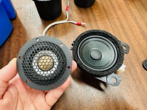 CX-60 マツダ純正 BOSE スピーカー交換　音質向上　センタースピーカー　ドアスピーカー　スコーカー　ミッドレンジ　ミッドベース　ツイーター　純正BOSE 純正ボーズ　Audible Physics Mercury Car Audio RAM2 70mm 80mm 2インチ 2.5インチ 3インチ　名古屋　ホットワイヤード　音調整　デッドニング　調音