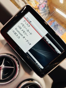 ベンツ純正ナビ　NTG4.5 NTG4.7 NTG5 NTG6 NTG5.0 NTG5S1 NTG5.1 カープレイ　後付け　ワイヤレス　CarPlay Android Auto ミラーリング　HDMI USB 映像入力 外部入力 AUX コーディング　インターフェース　iPhone APPLE Youtube ユーチューブ　動画再生　動画視聴　動画アプリ　プライムビデオ NETFLIX AMAZON