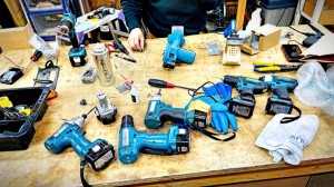 MAKITA マキタ　電動ツール　パワーツール　バッテリー　魔改造　互換バッテリー　純正バッテリー　9.6V 14.4V