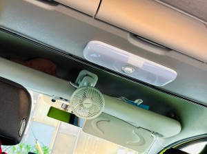 カングー　子育て　カスタム　キャンプ　キャンパー　車中泊　積載量　カーゴスペース　トランク　改造　ルームランプ　カーテン　赤ちゃん　カーオーディオ　HOT WIRED ダイパーステーション　オムツ　照明　車内灯