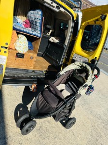 カングー　ベビーカー　積載　カーゴ　キャンパー　車中泊　キャンプ　赤ちゃん　引き出し　ドロアー　オムツ台　joli 3輪　カート　ストローラー　折りたたみ　kangoo 子育て　カスタム