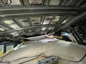 humme h2 デッドニング　調音施工　車内の快適化　静かにする　エアコンの効きを良くする　断熱処理　断熱材施工　ロードノイズ軽減　エアコンが弱い　stp シンサレート　