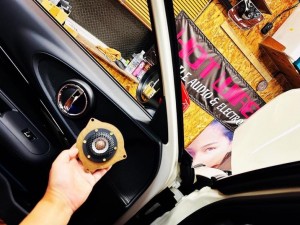 BMW MINI スピーカー交換　ドアスピーカー　センタースピーカー　音質改善　音質向上　ツイーター　Audible Physics HOT WIRED
