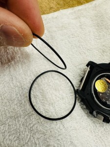 ルミノックス  LUMINOX 防水　シール交換　パッキン交換　シリコン　電池交換　オーバーホール　DIY トリチウム