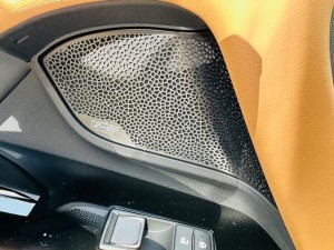 ランクル300 ランドクルーザー LX570 LEXUS MARK LEVINSON マークレビンソン　スピーカー交換　音質改善　音質向上　センタースピーカー　ドアスピーカー　ツイーター　カーオーディオ