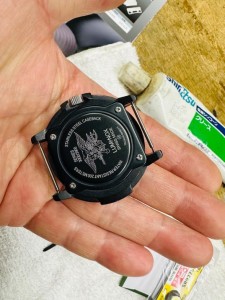 ルミノックス  水漏れ　水没　LUMINOX 防水　シール交換　パッキン交換　シリコン　電池交換　オーバーホール　DIY トリチウム　防水性能