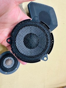シトロエン　ds プジョー　純正ナビ　カーオーディオ スピーカー交換　センタースピーカー　ツイーター　CarPlay デッドニング　調音施工　Audible Physics Mercury Car Audio 純正focal focal フォーカル　純正プレミアムカーオーディオ　HOT WIRED ホットワイヤード　アンドロイド　Android Ai Box Android Auto リアモニター　外部モニター　Netflix プライムビデオ　フォーカル focal medea plug and play プラグアンドプレイ　plug & play