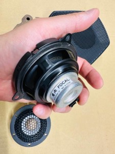 シトロエン　ds プジョー　純正ナビ　カーオーディオ スピーカー交換　センタースピーカー　ツイーター　CarPlay デッドニング　調音施工　Audible Physics Mercury Car Audio 純正focal focal フォーカル　純正プレミアムカーオーディオ　HOT WIRED ホットワイヤード　アンドロイド　Android Ai Box Android Auto リアモニター　外部モニター　Netflix プライムビデオ　フォーカル focal medea plug and play プラグアンドプレイ　plug & play
