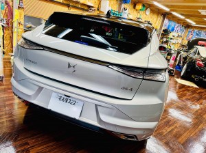 カーオーディオ専門店　ホットワイヤード　HOT WIRED 名古屋　ベンツ　ds4 シトロエン　カープレイ　後付け　ワイヤレス　スピーカー交換
