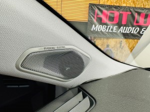 カーオーディオ専門店　ホットワイヤード　HOT WIRED 名古屋　ベンツ　ds4 シトロエン　カープレイ　後付け　ワイヤレス　スピーカー交換