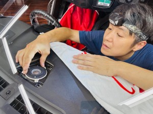 シトロエン　ds プジョー　純正ナビ　カーオーディオ スピーカー交換　センタースピーカー　ツイーター　CarPlay デッドニング　調音施工　Audible Physics Mercury Car Audio 純正focal focal フォーカル　純正プレミアムカーオーディオ　HOT WIRED ホットワイヤード　アンドロイド　Android Ai Box Android Auto リアモニター　外部モニター　Netflix プライムビデオ　フォーカル focal medea