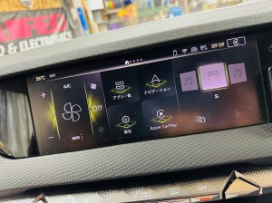 純正CarPlay カープレイ　動画再生　動画アプリ　動画視聴　Youtube Netflix プライムビデオ AMAZON Fire TV Stick HDMI RCA 外部入力 AUX HDMI入力 HDMI出力　外部モニター　リアモニター　アンドロイドBOX Android Ai Box アンドロイド　タブレット　Google ホットワイヤード CITOREN DS プジョー　シトロエン　DS4